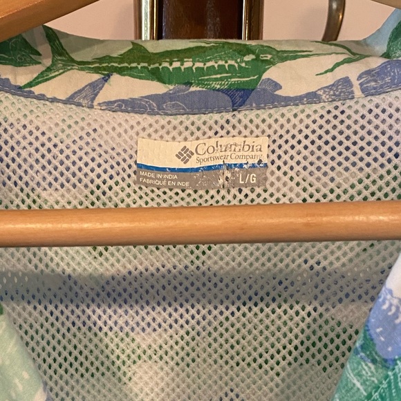 MEN’s LARGE COLUMBIA PFG HAWAIIAN ALOHA SHIRT WITH GREEN/BLUE SPORTFISHING PRINT - Picture 6 of 6